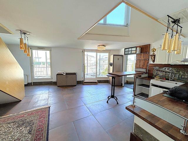 Großzügige Designer Loftwohnung mit Loggia & Terrasse inkl. TG Stellplatz