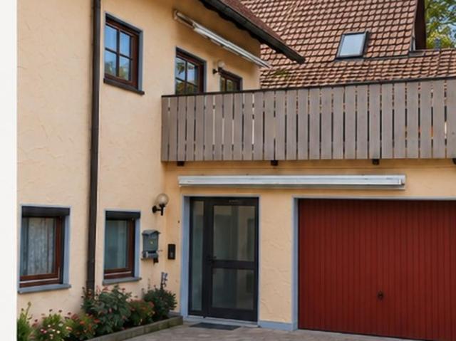Großzügige Doppelhaushälfte mit viel Platz und großer Terrasse in Bad Waldsee Gaisbeuren”