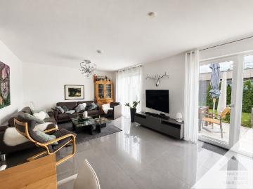 Großzügige Doppelhaushälfte mit Garten, Garage viel Platz für die Familie!