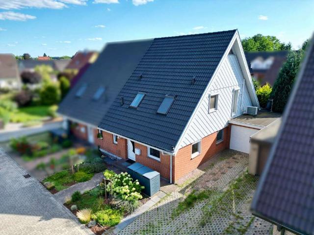 Großzügige Doppelhaushälfte wartet auf ihre neue Familie Nur 15 Minuten bis zum Cottbuser Zentrum!