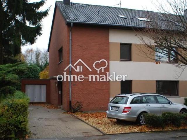 Großzügige Erdgeschoss Wohnung mit Garten und Garage