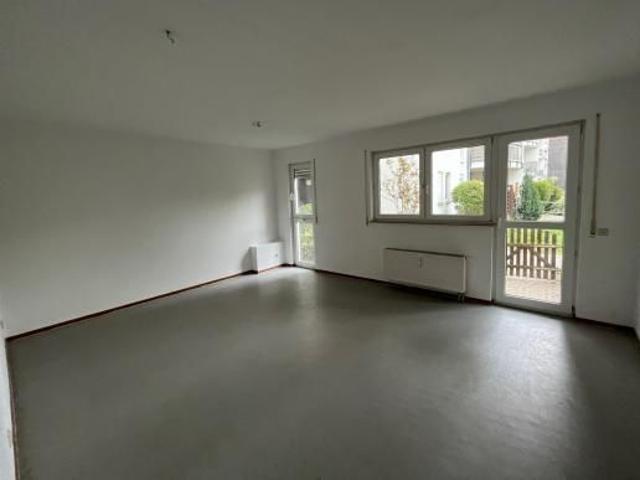 Großzügige Erdgeschosswohnung in der Porzer Str. 75