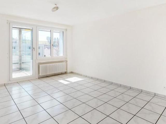 Grosszügige Erdgeschosswohnung mit Gartenzugang sucht Sie