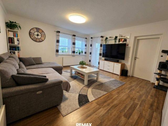 Großzügige Erdgeschosswohnung mit schöner Terrasse im Herzen von Großklein
