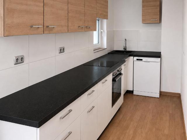Großzügige, frisch sanierte 3 Zimmer Wohnung mit 120 m² in Sulz im Wienerwald zu vermieten