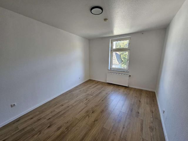 Großzügige, frisch renovierte 4 Zimmer Wohnung in Bochum