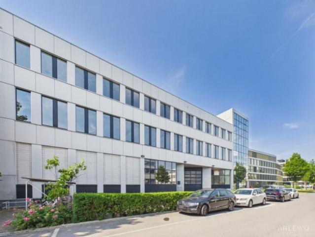 Grosszügige Gewerberäume für Labor, Entwicklung und Produktion
