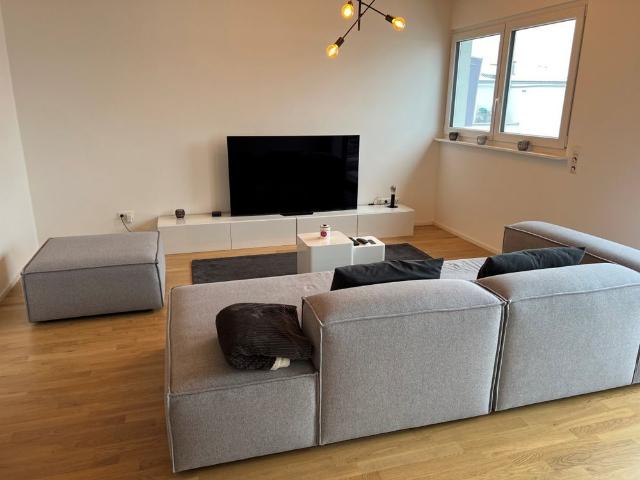 Großzügige helle 3 Zi. Wohnung