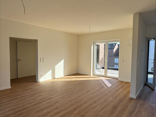 Großzügige, helle 3 Zimmer Wohnung am Oldenburger Fliegerhorst zur Miete !