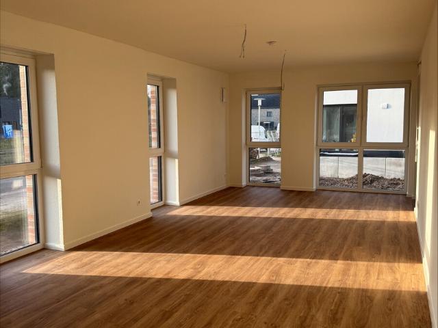 Großzügige, helle Erdgeschosswohnung am Fliegerhorst zur Miete !