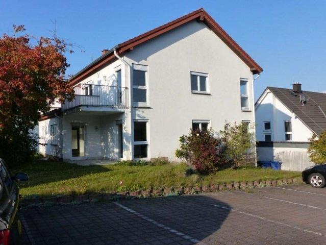 Großzügige, helle sowie ruhige Souterrain Whg., 2 ZKB