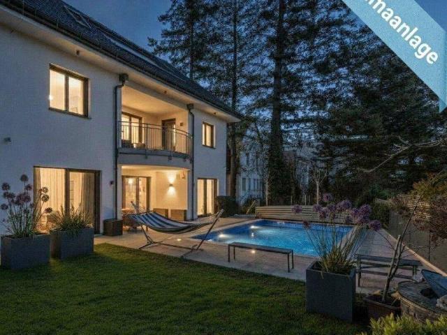 Großzügige High End Familienvilla der Extraklasse. Spacious, high end family villa of the highest class