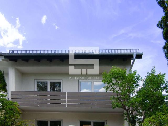 Großzügige kernsanierte Doppelhaushälfte 6,5 Zimmer 197 m² Wohnfläche