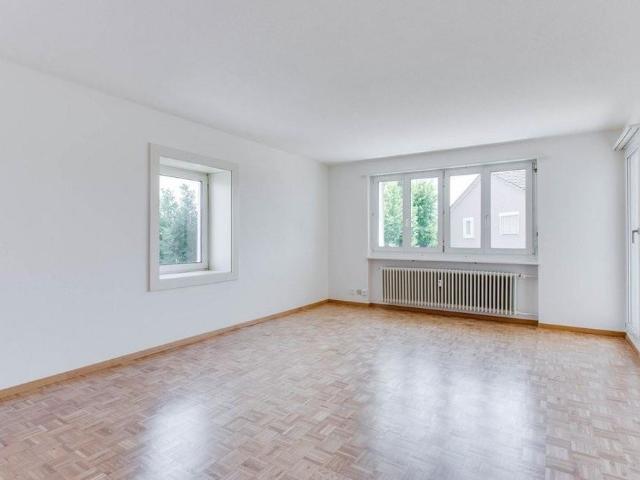 Grosszügige Kleinwohnung mit Wintergarten