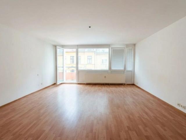 Großzügige Loggiawohnung in ruhiger Lage mit Sauna und Gemeinschaftsdachterrasse