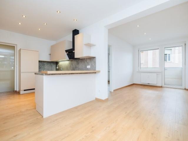 GROßZÜGIGE LOGGIA I DAN KÜCHE I TOP LAGE IM LEND I XXL DUSCHE I HELLE RÄUME I RUHIGES WOHNEN I PROJEKT WOHNEN