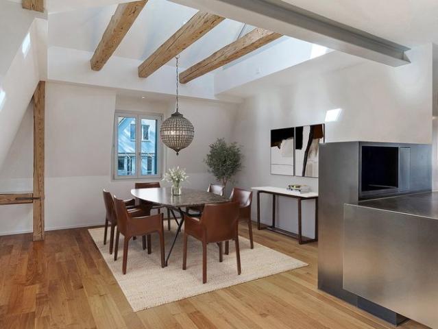 Grosszügige Maisonette mit zwei Aussenbereichen und Seeblick