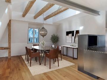Grosszügige Maisonette mit zwei Aussenbereichen und Seeblick