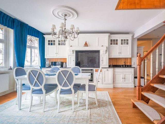 Großzügige Maisonette im Herzen von Baden Baden mit Kamin, Lift und Stellplatz