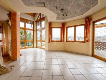 Großzügige Maisonette Wohnung für die ganze Familie