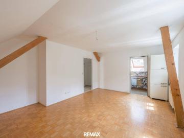 Großzügige Maisonette Wohnung in zentraler Lage!