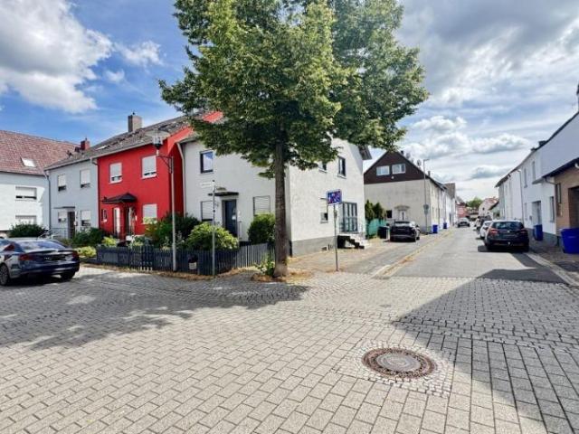 Großzügige Maisonette Wohnung mit Südwest Balkon – vollständig saniert und ruhig gelegen
