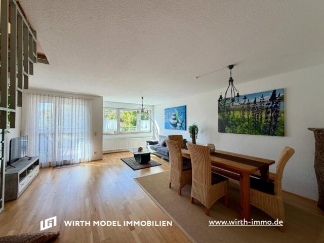 Großzügige Maisonette Wohnung mit schöner Dachterrasse in innenstadtnaher Lage – Wirth Model Immobilien