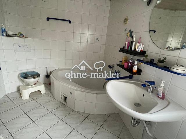 Großzügige Maisonette Wohnung mit 136 m² Wohnfläche, Kamin, Balkon und Innenhof