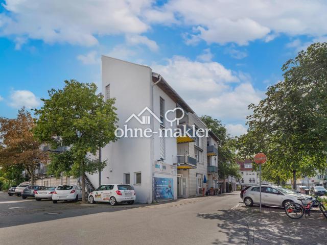 Großzügige Maisonettewohnung mit großer Dachterrasse und Tiefgaragenstellplatz in Gottmandingen