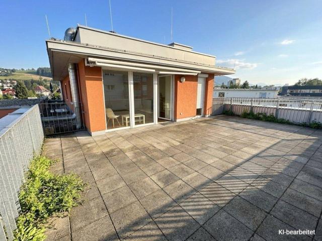Großzügige Maisonettewohnung mit Dachterrasse