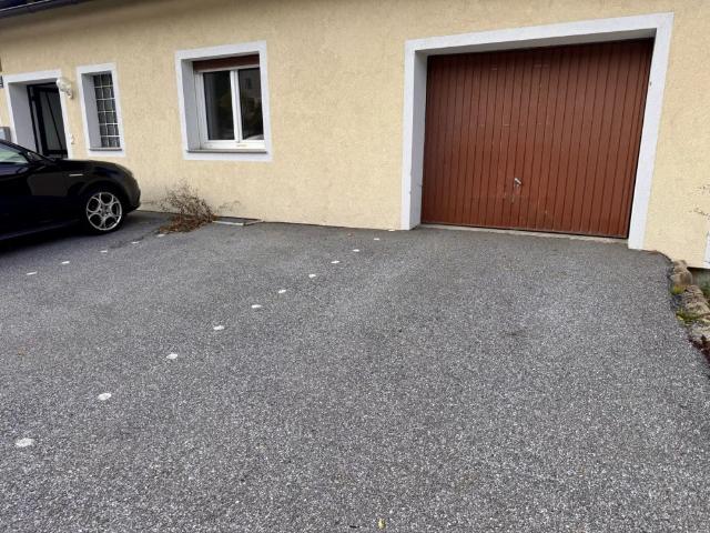 Großzügige Mietwohnung mit Balkon und zusätzlichen Räumen für Ihre Hobbys. !