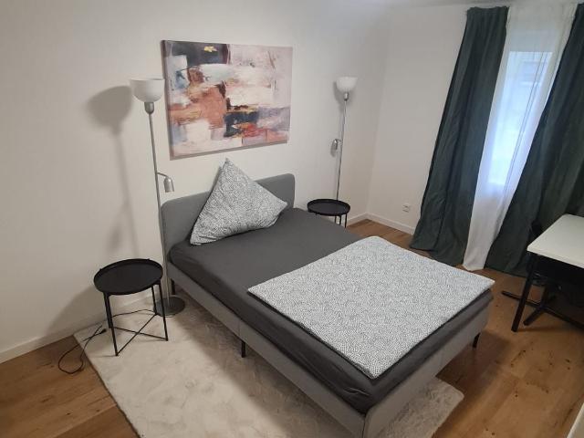 Großzügige möblierte Wohnung mit 4 Schlafzimmern, Munchen Amsterdam Apartments for Rent
