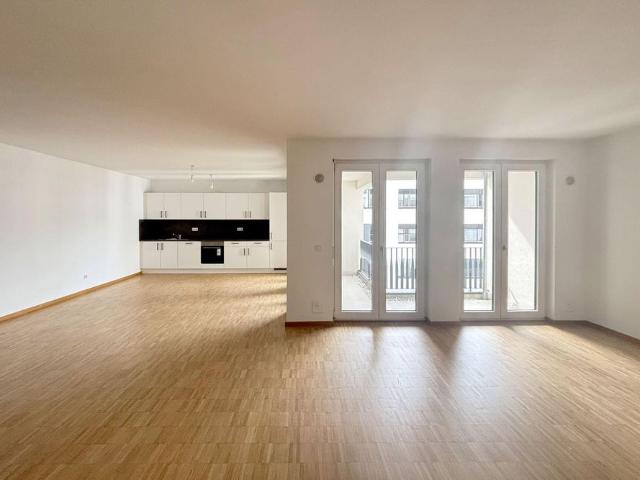 Großzügige, moderne 3 Zimmer Wohnung