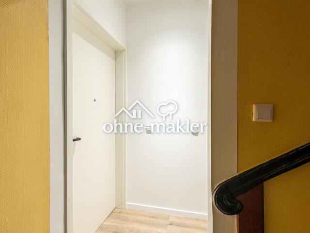Großzügige modernisierte 4 Zimmer Altbauwohnung mit Dachterrasse in zentraler Fürther Lage