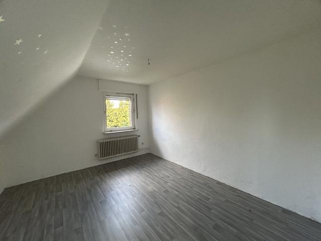 Großzügige Obergeschosswohnung in zentraler Lage