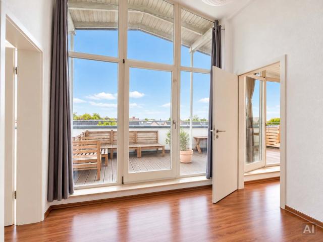 Großzügige Penthouse Wohnung mit Garage und sonniger Dachterrasse in ruhiger Wohnlage!