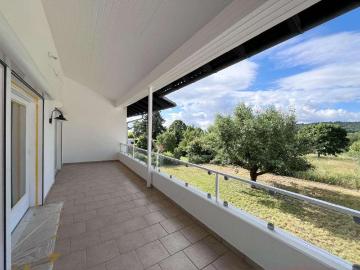 Großzügige renovierte 4,5 Zimmer Wohnung mit Balkon in ruhiger Lage von Bad Nauheim