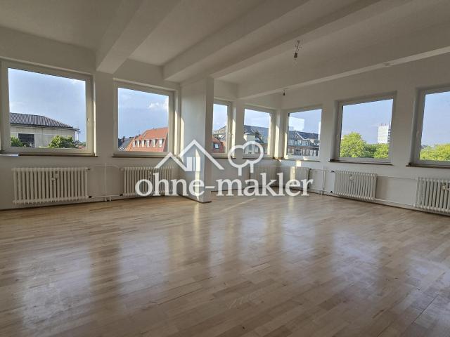Großzügige sanierte 5 Zimmer Etagenwohnung in Rüttenscheid mit Balkon, Gäste Bad, Aufzug, 4. OG