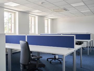 Flughafen-Industriegebiet Klotzsche - Büroraum