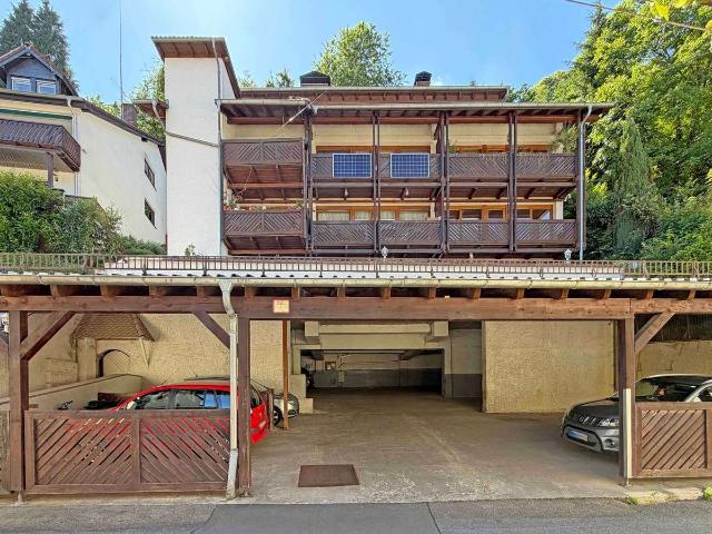 Großzügige, sehr gepflegte 5 ZKB Maisonettewohnung mit tollem Ausblick in zentraler Lage von Schönau