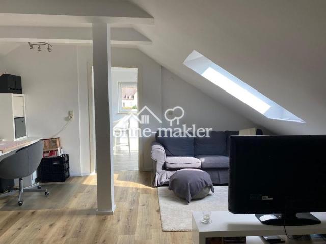 Großzügige Single Wohnung mit Loggia