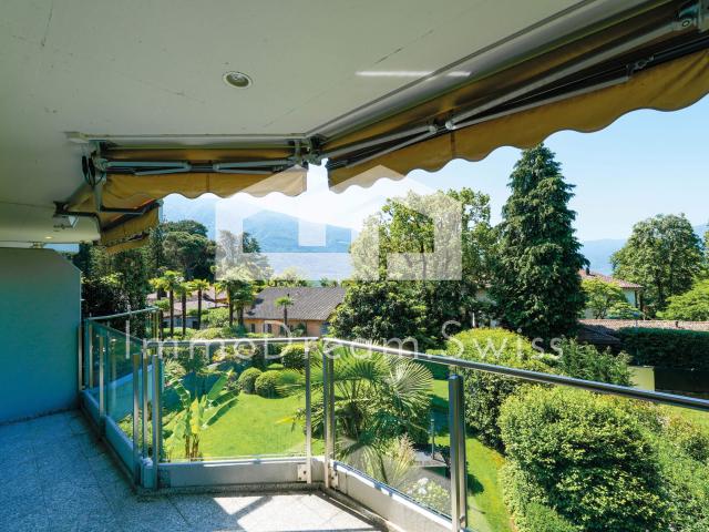 Grosszügige, sowie helle 4 ½ Zi. Maisonette Eigentumswg in der «Residenza al Parco», teilweise Seesicht