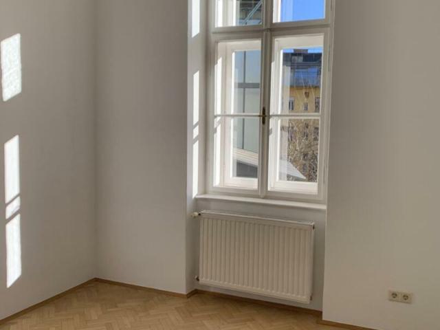 Großzügigertop Altbau Nächst Geidorfplatz mit Parkplätzen. Vermietet!