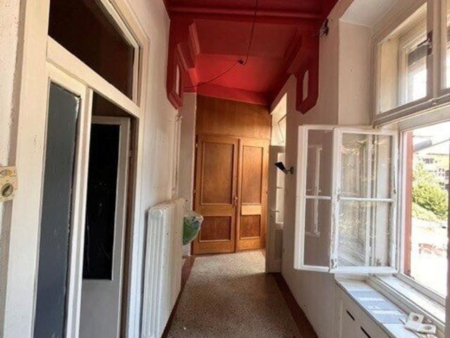 Großzügiger Altbau mit Hofbalkon Erstbezug nach Sanierung
