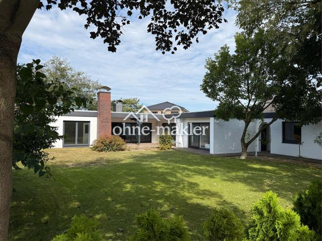 Großzügiger Bungalow mit Einliegerwohnung