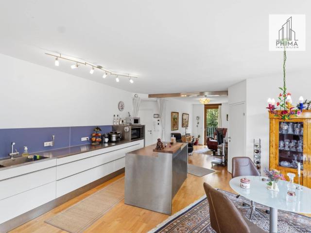 Großzügiges 3 Zimmer Wohnung mit beeindruckender Dachterrasse in begehrter Lage