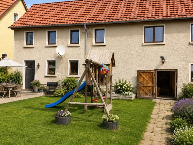 Großzügiges 1–2 Familienhaus mit weitläufigem Grundstück in Holdenstedt