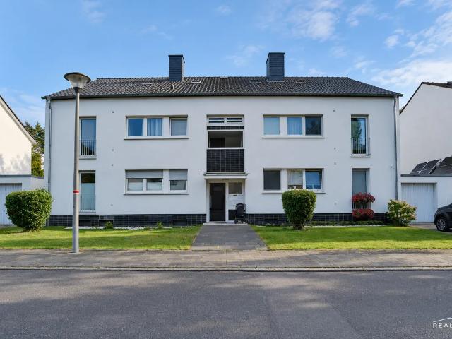 Großzügiges 1 Zimmer Apartment im charmanten Dachgeschoss
