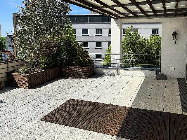 Großzügiges 221 m² Penthouse in Düsseldorf Lörick 2 Dachterrassen, 2 TG Stellplätze & Aufzug!
