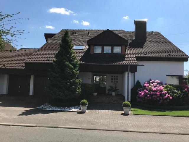 Großzügiges 2 Familienhaus